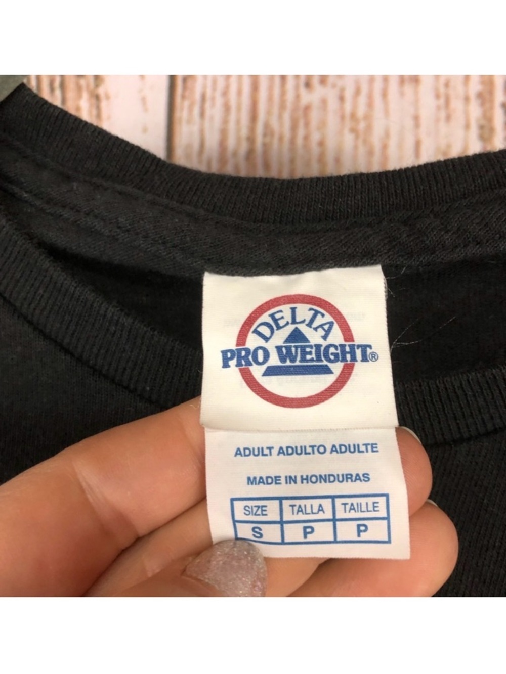 Addicted Graphic T-shirt, Size Small. In excellent condition! - Picture 3 of 6